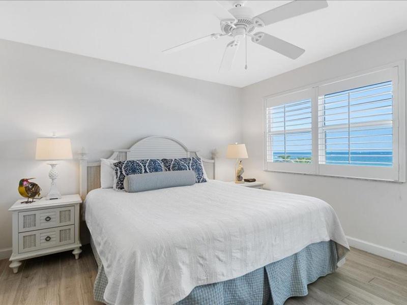 Estero Island Beach Villas 204, Sleeps 8, 2 Bedrooms, Gulf Front, Heated Pool Fort Myers Beach Buitenkant foto