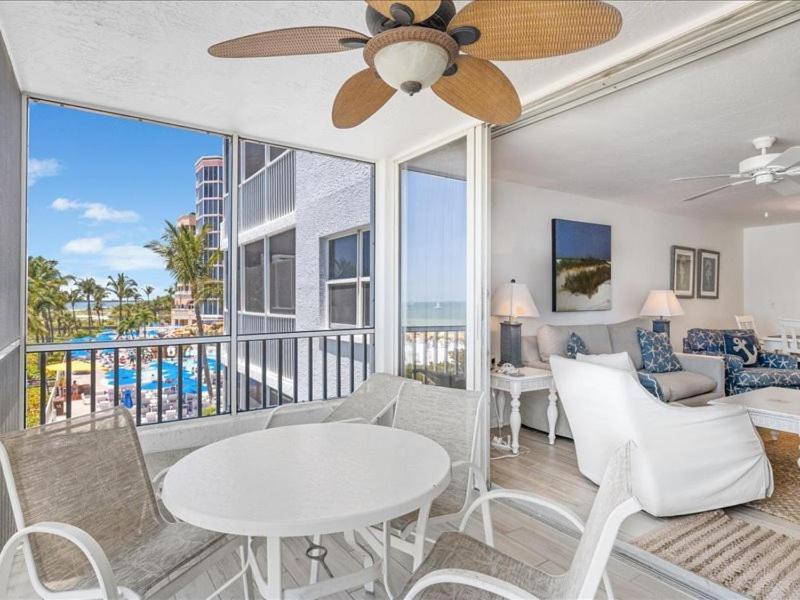 Estero Island Beach Villas 204, Sleeps 8, 2 Bedrooms, Gulf Front, Heated Pool Fort Myers Beach Buitenkant foto